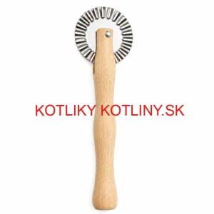 Drevené radielko na cesto 17 cm – vlnkovité koliesko 5 cm