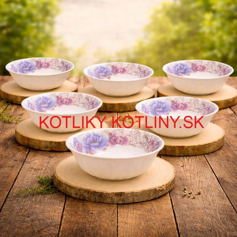 Súprava 6 drevených podnosov z prírodného plátku dreva s kôrou Ø 20–24 cm
