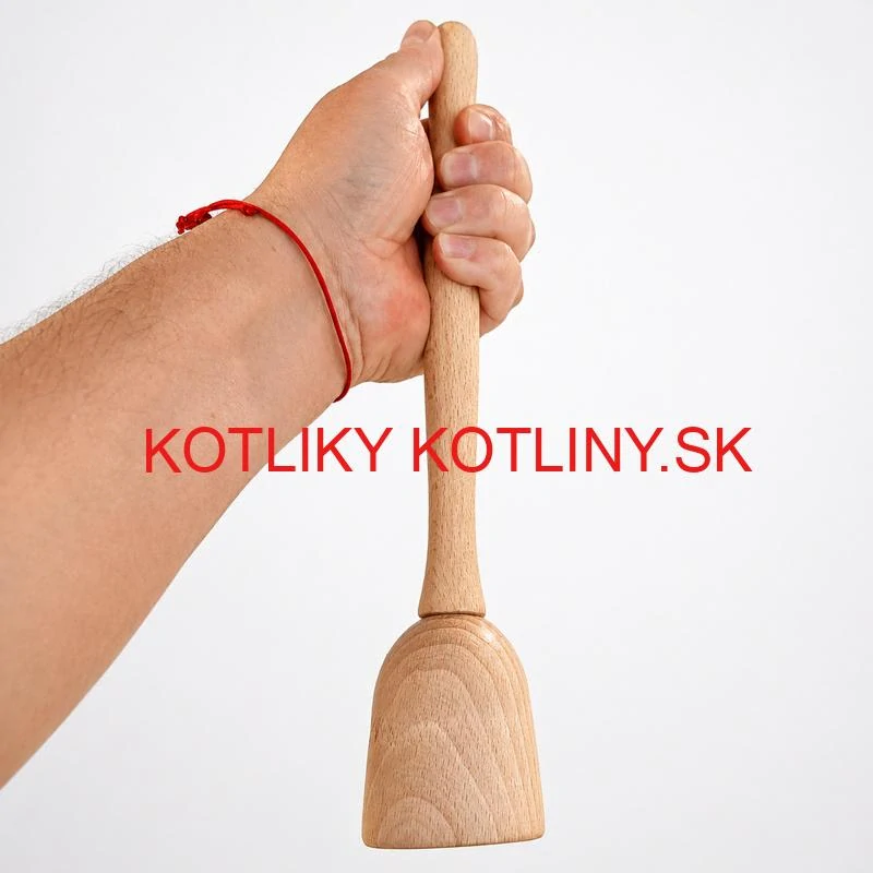 Drevený drvič na zemiaky a zeleninu 30 cm